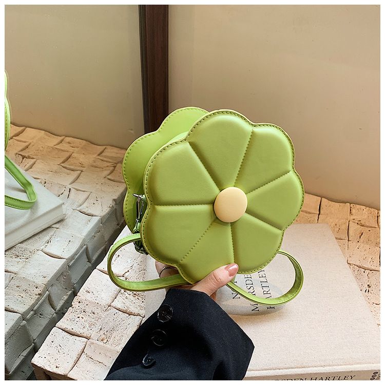 【新品未開封】COMFY vol.3 ショルダーバッグ グリーン 新品未開封】COMFY vol.3 ショルダーバッグ グリーン ウォレット