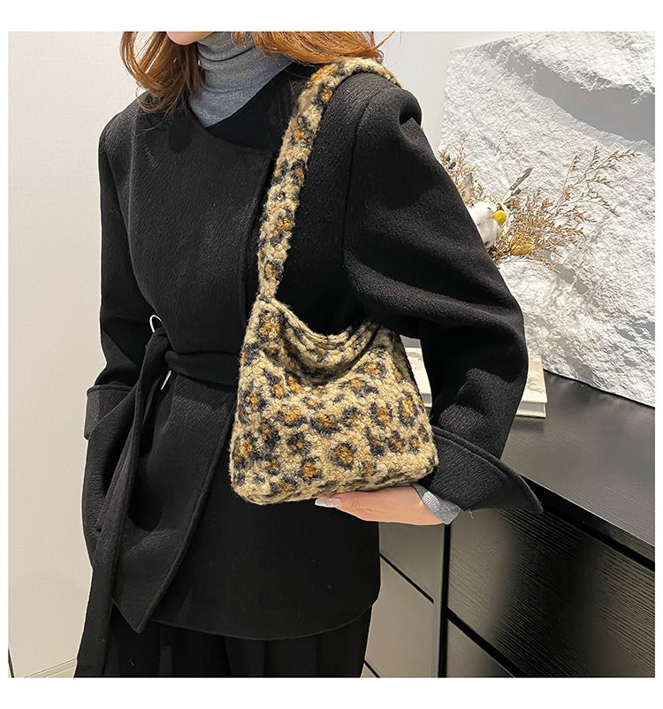 ひょう柄ブラック系ボア️ブラック　手提げバッグ 2023新作 レディース ショルダーバッグ トートバッグ かばん アニマル