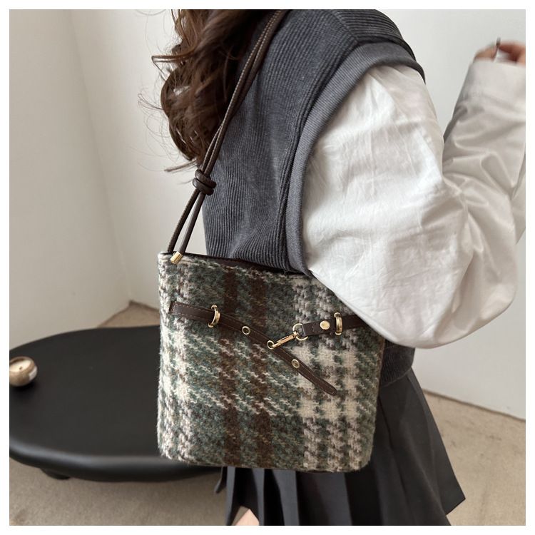 新作 レディース チェック柄 ベルト バックル ショルダーバッグ ワン