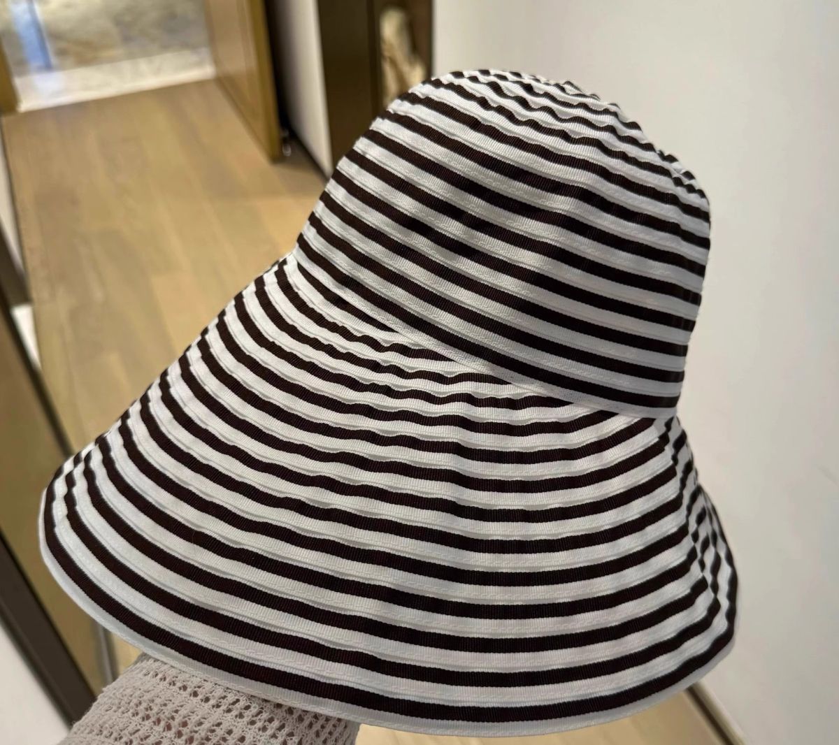 Grape 帽子　ボーダー柄フード付きスカーフハット FUDGE8月号掲載】OVERRIDE OGC SHEER SCARF HAT SG | 58cm(58