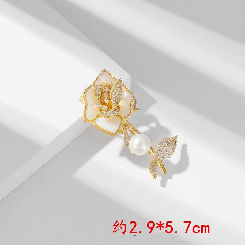 △確認 ベージュ コサージュ ブローチ ラインストーン チェック レザー  