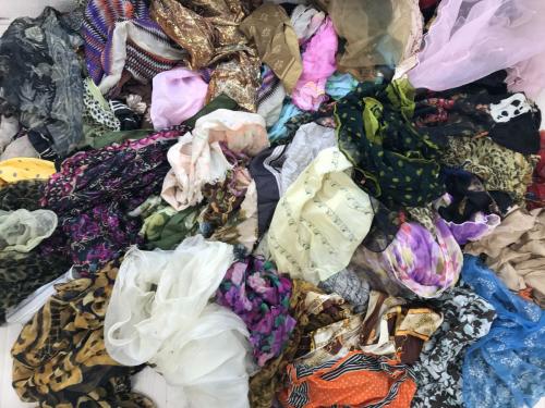 驚愕の460枚!】スカーフ・ストール超大量まとめ売り 箱売り 卸売り