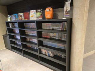 マンガコーナー（1階）