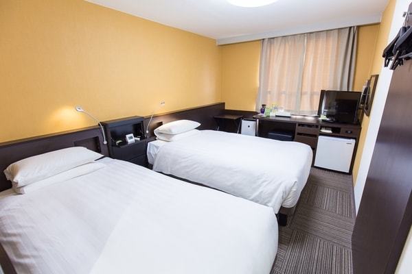 全米ホテルベッドシェアNo.1サータ社ベッド&マットレス全室導入