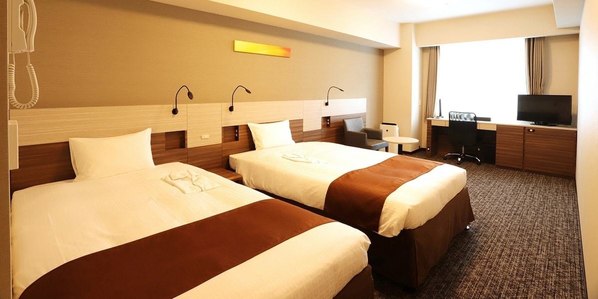 スマイルホテルプレミアム大阪本町 公式