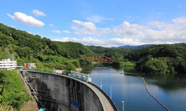 青蓮寺湖