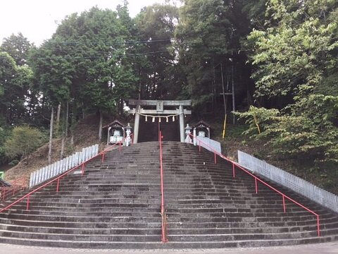 津峯神社