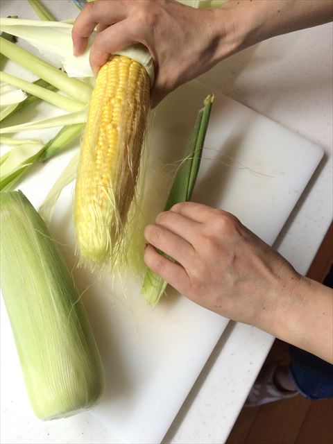 手作りで勝てるのか とうもろこしのおいしいひげ茶 Vs 編集部手作り茶 健康茶で味対決 1ページ Snapdish スナップディッシュ