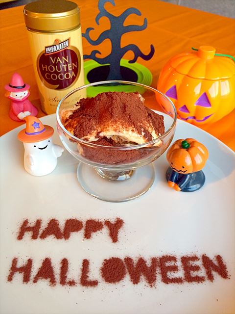 ココアパウダーがハロウィンで大活躍♪まるでベルベットを敷いたみたい♡