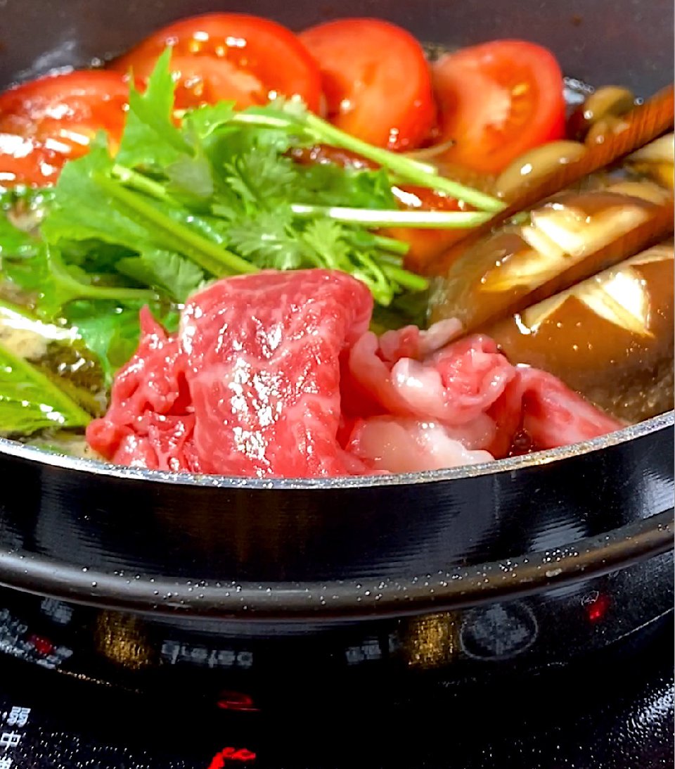 夏野菜もっりもり♪茄子にトマトにパクチーで『夏すき!!』