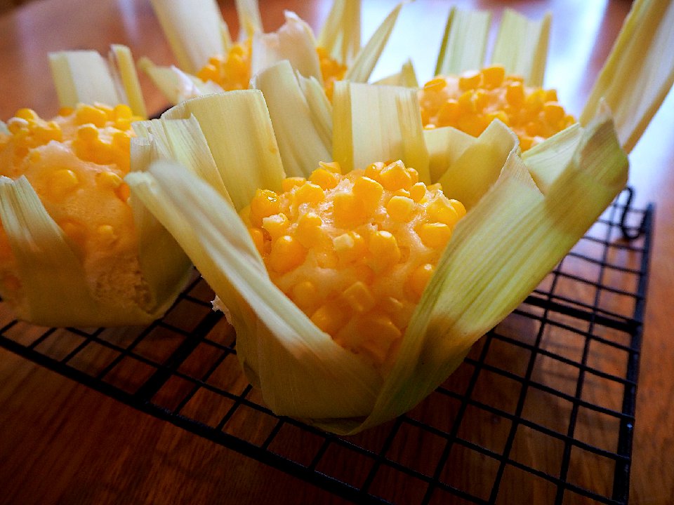 やってきました！！とうもろこしが甘いよ〜♪