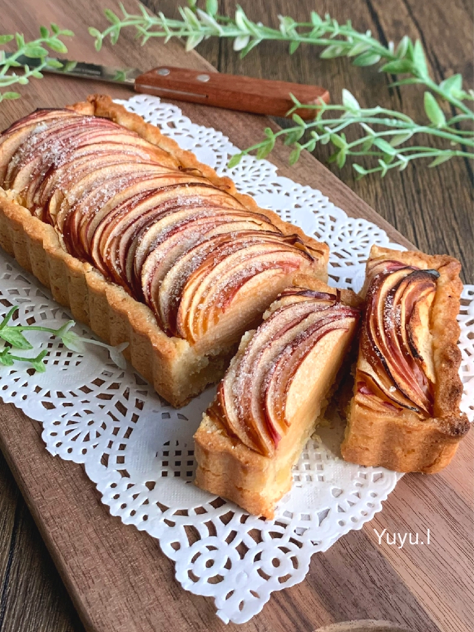 旬のりんごDE贅沢ワンホールタルト🍎