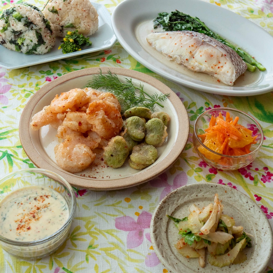 「食卓を紡ぐおたより便」～春と夏を楽しむ調味料編～1つ目のアイテム《ぼたんこしょう発酵塩》