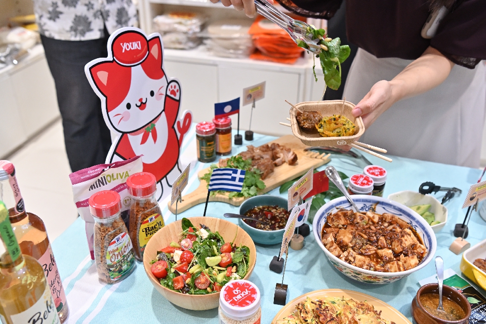 ユウキ食品「世界の食卓探検隊」お疲れ様会レポート