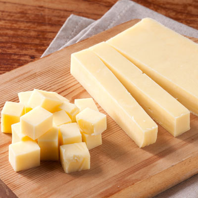 オーストチェダー130g＜冷蔵＞