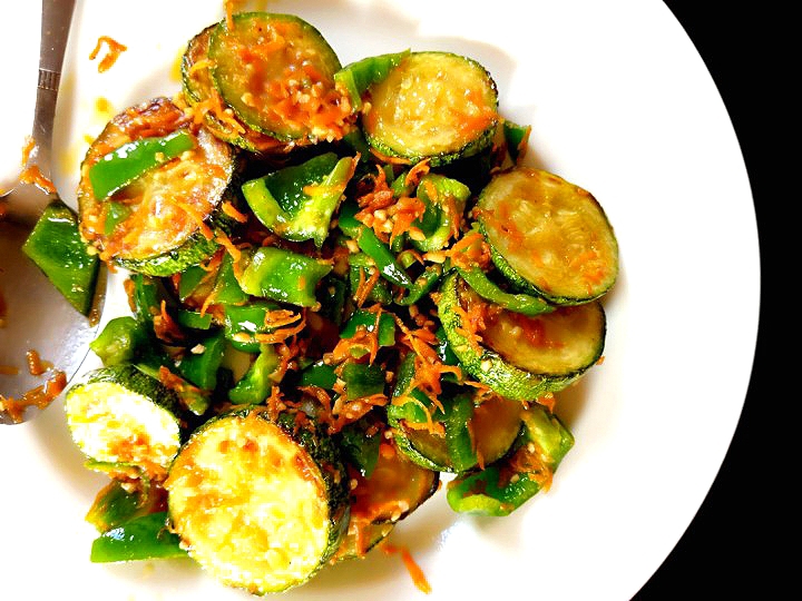 julyvanessa37@gmail.com