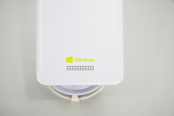 MADOSMAとWindowsのロゴ