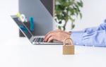 モバイルWi-Fiルーターもセキュリティー対策は必要?知っておきたい3つのことのサムネイル