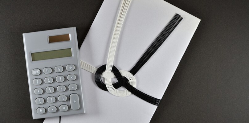 弔慰金に相続税はかかる？非課税になる基準や計算・申告方法を解説