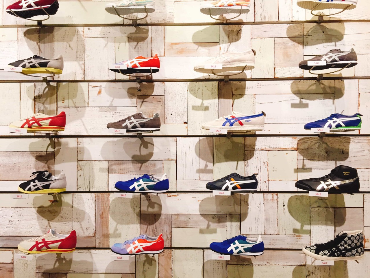 Eyecatch running shoes for beginners