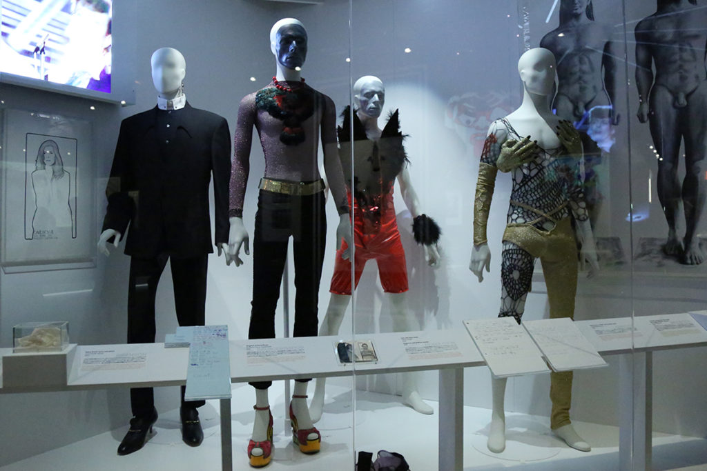 170106_davidbowieis_09