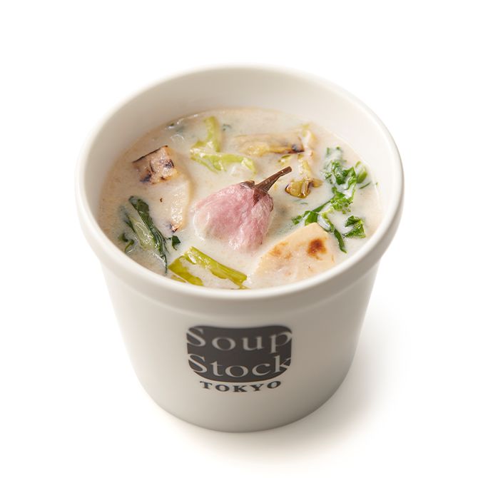 桜と春野菜のクリームスープ