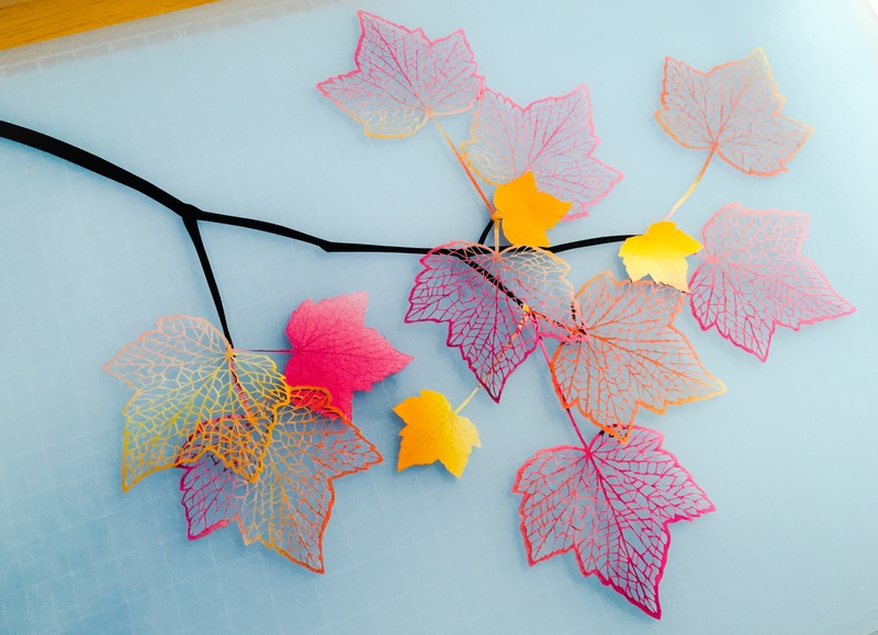 切り絵 紅葉 坂下奈美