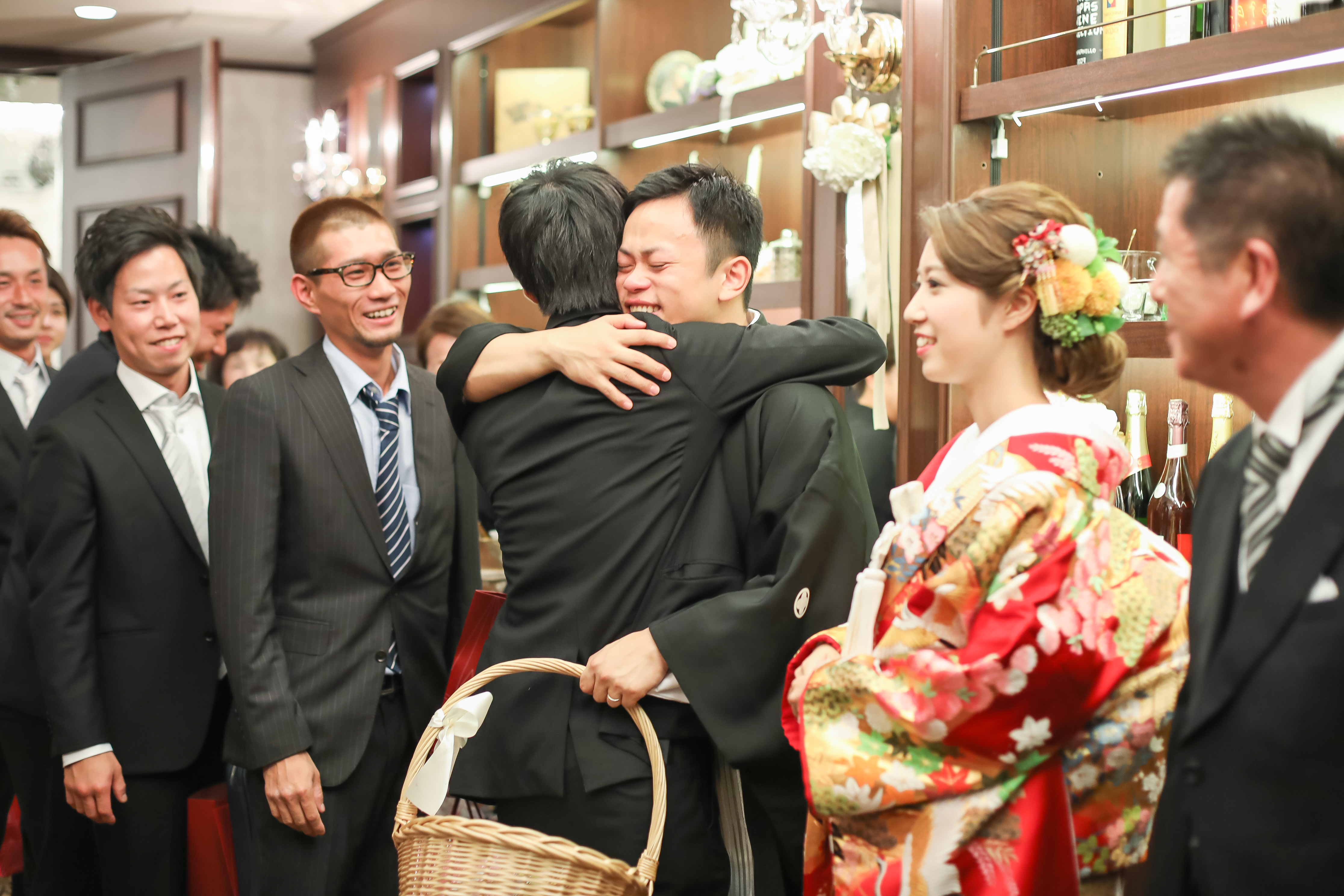 結婚式の受付を引き受けてくれた男性へのお礼って何がいいの 京都の結婚式場 京都セントアンドリュース教会