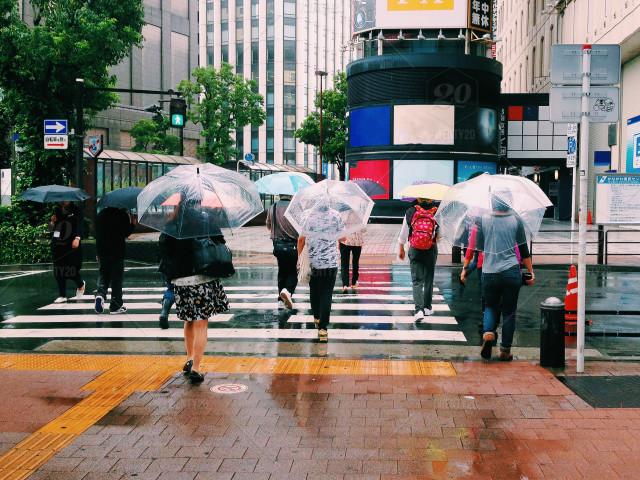 台風が近づくと発症する 台風頭痛 とは 気象病の基礎知識 頭痛ーる 気圧予報で体調管理