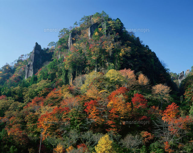 紅葉の深耶馬渓 大分県
(c)SIGEO MATSUNO/SEBUN PHOTO