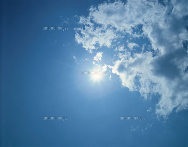 太陽と雲(青・白) 7月
(c)SHINICHI NAKAZATO/orion
