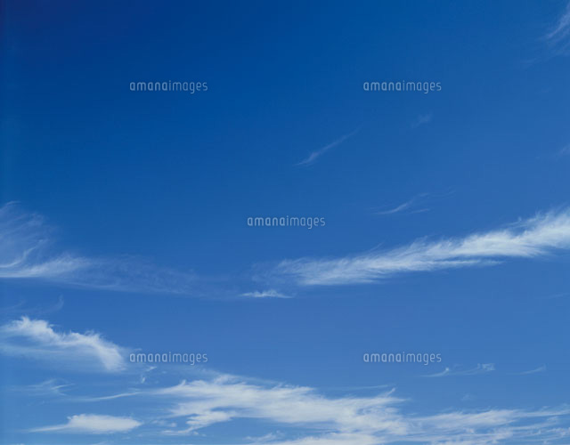すじ雲 8月
(c)SHINICHI NAKAZATO/orion
