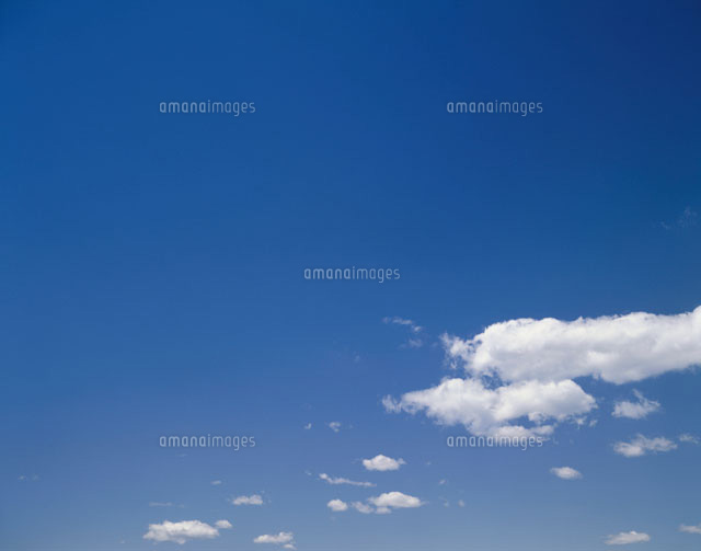 8月の青空に浮かぶ雲
(c)SHINICHI NAKAZATO/orion