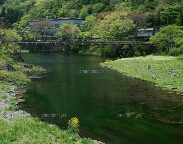湯原温泉の小川と橋 岡山県
(c)YOSHITSUGU NISHIGAKI/SEBUN PHOTO