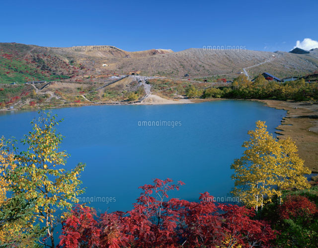秋の弓池と白根山 長野県
(c)YOSHITSUGU NISHIGAKI/SEBUN PHOTO