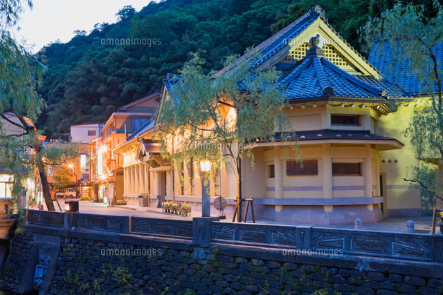 城崎温泉一の湯夜景
(c)YOSHITSUGU NISHIGAKI/SEBUN PHOTO