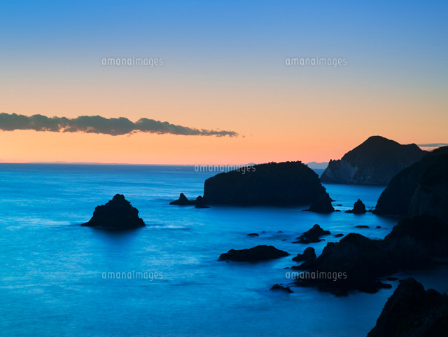 奥石廊崎の夕景
(c)YOSHITSUGU NISHIGAKI/SEBUN PHOTO