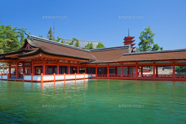 厳島神社と五重塔
(c)YOSHITSUGU NISHIGAKI/SEBUN PHOTO