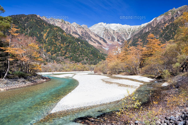 秋の梓川と穂高連峰
(c)YOSHITSUGU NISHIGAKI/SEBUN PHOTO