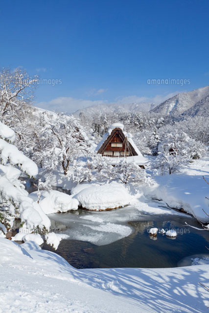 雪の白川郷
(c)YOSHITSUGU NISHIGAKI/SEBUN PHOTO