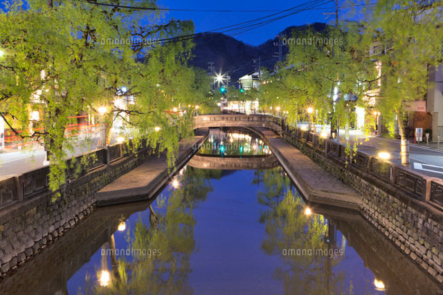 城崎温泉夜景
(c)YOSHITSUGU NISHIGAKI/SEBUN PHOTO