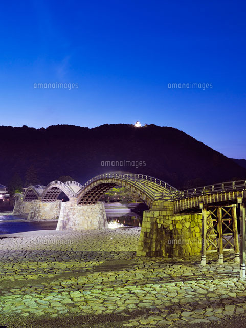 錦帯橋と岩国城夜景
(c)YOSHITSUGU NISHIGAKI/SEBUN PHOTO