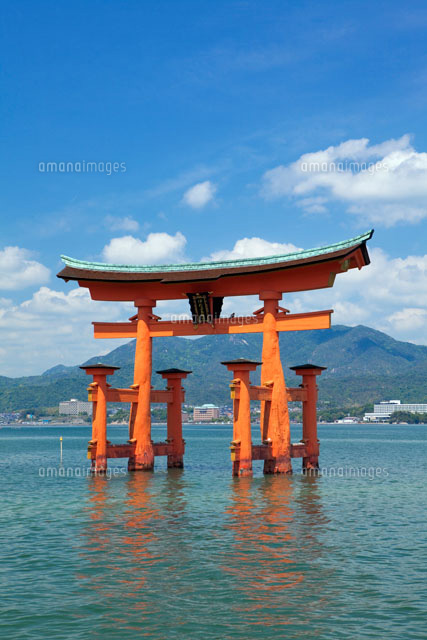 厳島神社大鳥居
(c)YOSHITSUGU NISHIGAKI/SEBUN PHOTO