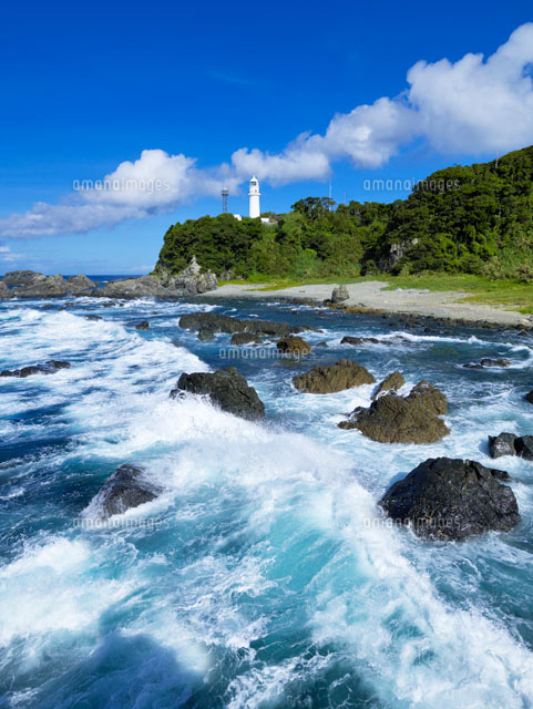 潮岬灯台
(c)YOSHITSUGU NISHIGAKI/SEBUN PHOTO