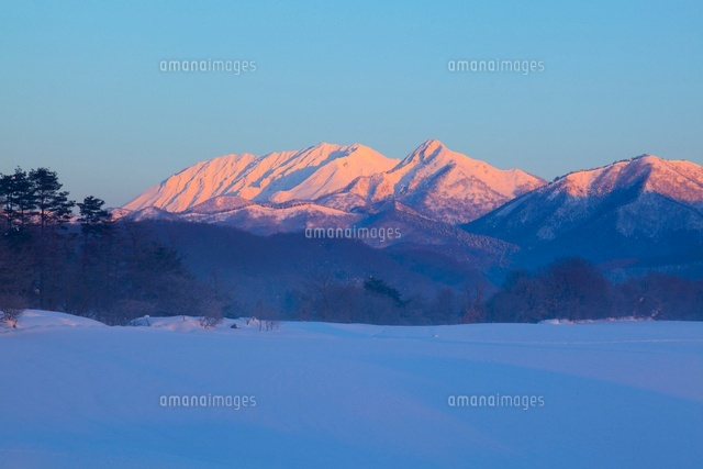 朝焼けの大山と蒜山高原
(c)YOSHITSUGU NISHIGAKI/SEBUN PHOTO