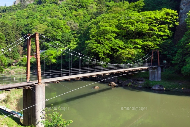 新緑の立久恵峡と不老橋
(c)YOSHITSUGU NISHIGAKI/SEBUN PHOTO