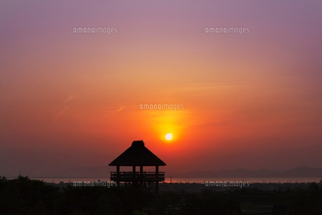 古代伯耆の丘公園と夕日
(c)YOSHITSUGU NISHIGAKI/SEBUN PHOTO