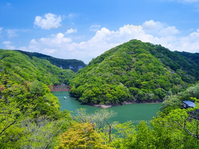 新緑の帝釈峡と神竜湖
(c)YOSHITSUGU NISHIGAKI/SEBUN PHOTO