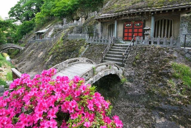 ツツジ咲く羅漢寺
(c)YOSHITSUGU NISHIGAKI/SEBUN PHOTO