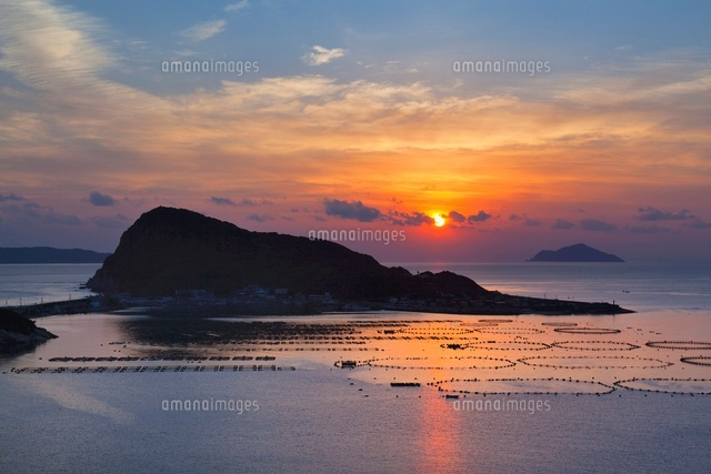柏島と夕日
(c)YOSHITSUGU NISHIGAKI/SEBUN PHOTO